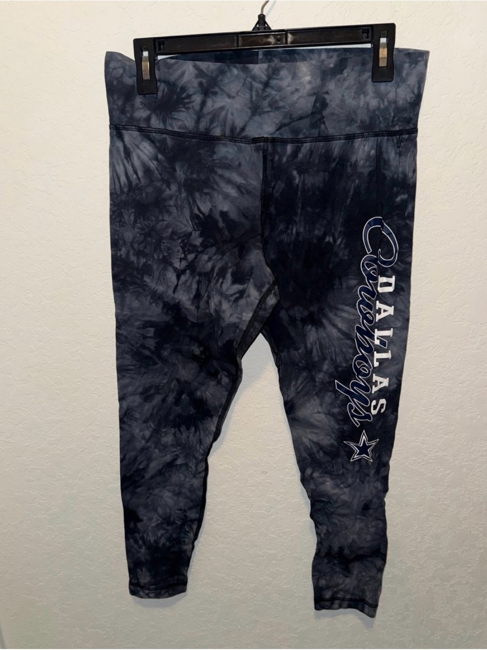 Women’s NFL Dallas Cowboys Tie-Dye Athletic Leggings